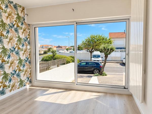 Appartement
         2 pièces
        - 42 m² Exclusivité 214 000 € *