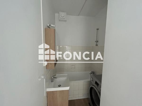 Location Appartement meublé 2 pièces 39 m² - 11 RUE NOTRE DAME Villeneuve Sur Lot 47300