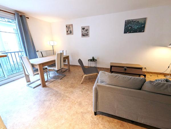 47300 VILLENEUVE SUR LOT À Villeneuve-sur-Lot, à proximité des commodités, bel appartement T2