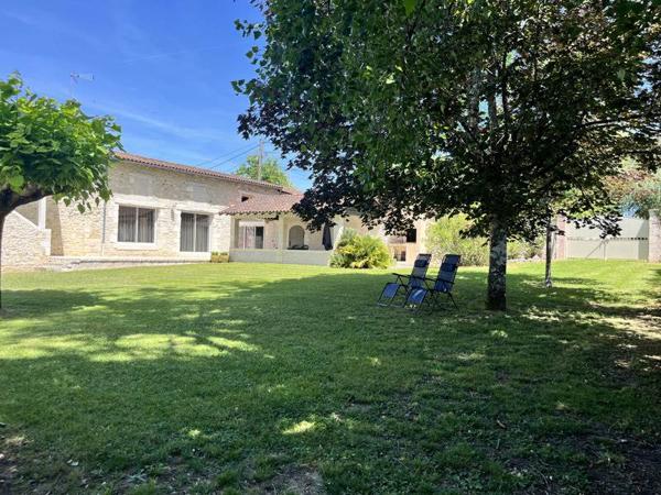 Maison à vendre 424 256 € Chancelade 7 p 200 m² DPE D