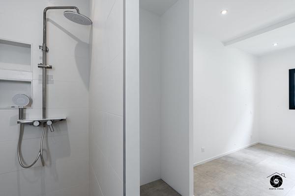 A VENDRE Maison contemporaine à vendre à Trélazé avec 4 chambres, garage et jardin !