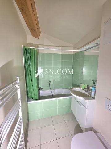 Maison de village
                                                                                                                                                                                                                                                                                                                        7 pièce(s)                                                                                                                                                                                                          4 chambre(s)                                                                                                                                                                                                          157  m²