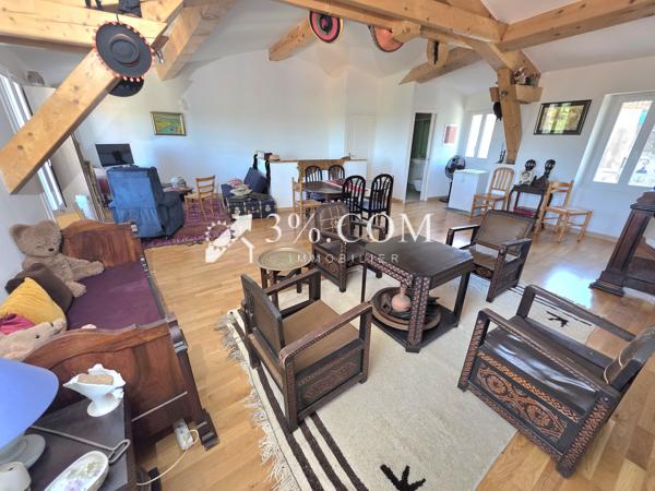 Maison de village
                                                                                                                                                                                                                                                                                                                        7 pièce(s)                                                                                                                                                                                                          4 chambre(s)                                                                                                                                                                                                          157  m²