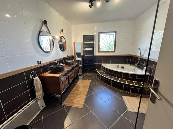 Maison 255 000 € Labarrère 5 p 133 m² DPE B