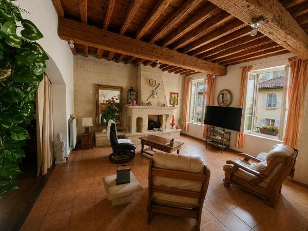 Maison
         7 pièces
        - 235 m² 231 000 € *