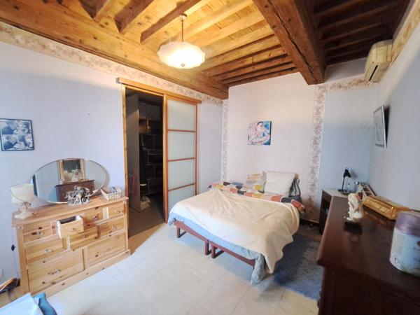 Maison
         7 pièces
        - 235 m² 231 000 € *