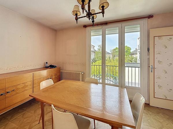 Maison à vendre aux Ponts de Cé - 3 chambres avec sous-sol complet, jardin clos et vue sur Loire