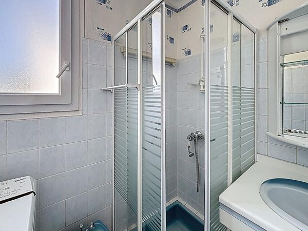 Maison à vendre aux Ponts de Cé - 3 chambres avec sous-sol complet, jardin clos et vue sur Loire