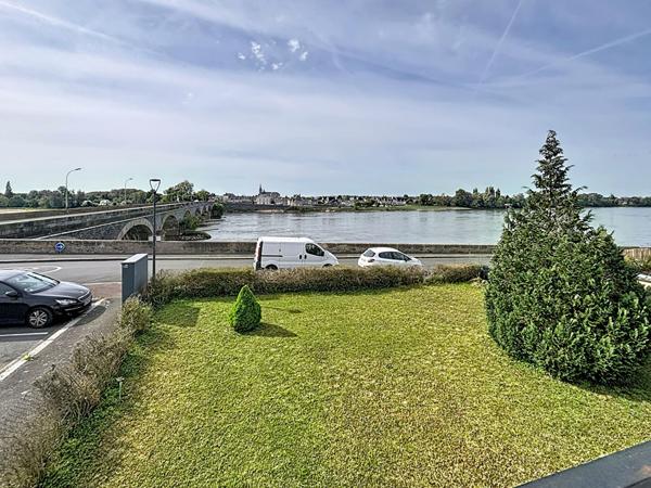 Maison à vendre aux Ponts de Cé - 3 chambres avec sous-sol complet, jardin clos et vue sur Loire