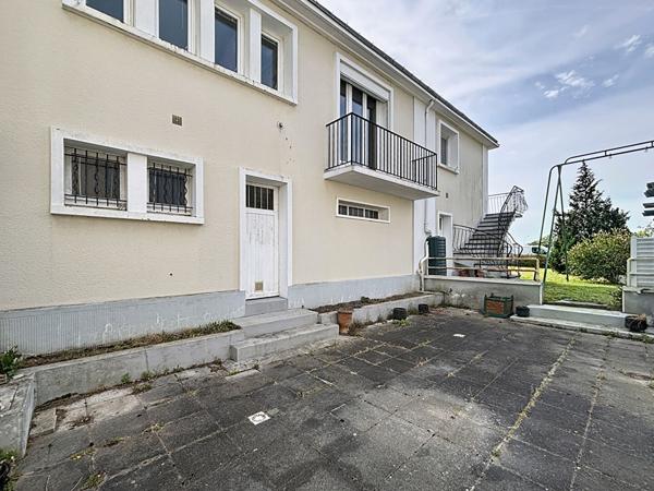 Maison à vendre aux Ponts de Cé - 3 chambres avec sous-sol complet, jardin clos et vue sur Loire
