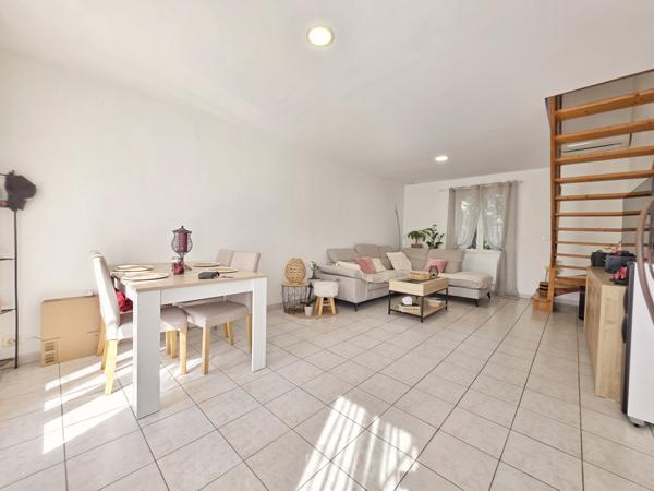 Beaucaire (30300) Maison de 110 m² 4 chambres jardin dans un quartier recherché et au calme absolu