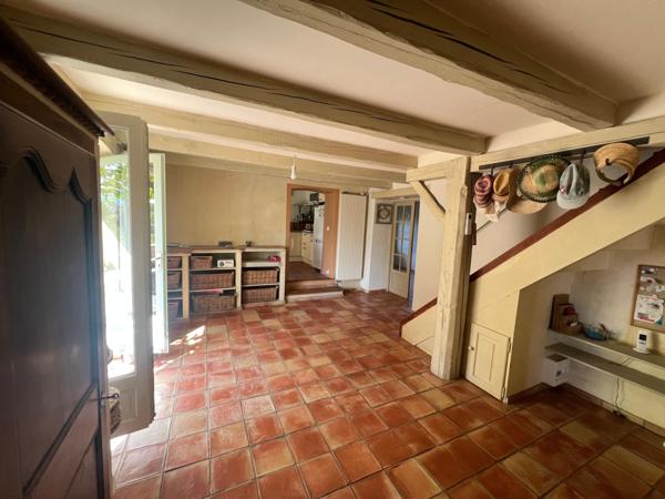 Ancienne bergerie en pierre restaurée avec soin