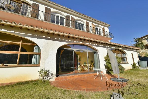 PROPRIÉTÉ DE 358 M² + DÉPENDANCE - ARLES SUR TECH (66150)