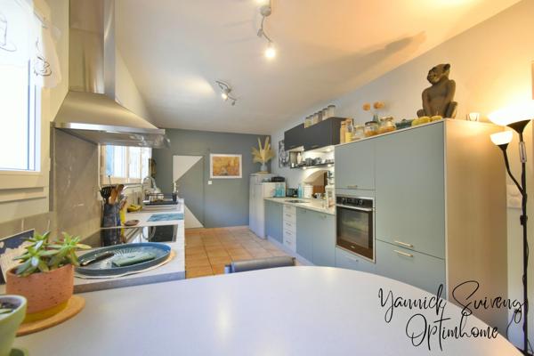 PROPRIÉTÉ DE 358 M² + DÉPENDANCE - ARLES SUR TECH (66150)