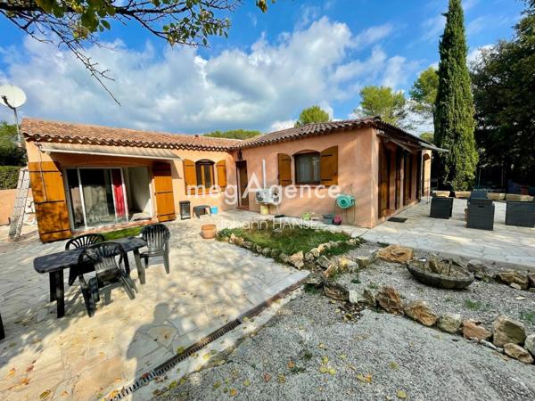 Maison à TRANS-EN-PROVENCE, 83720 - 9 pièces 170m²