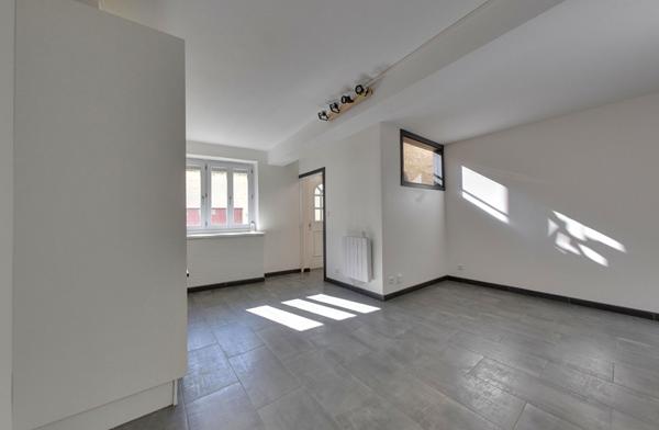 Maison à louer à Courson Les Carrières