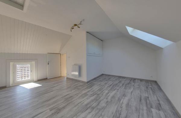 Maison à louer à Courson Les Carrières