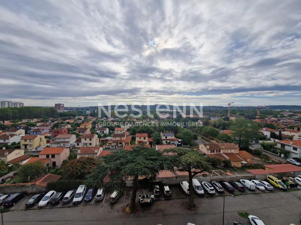Appartement Toulouse T4 de 69.38 m2, vue imprenable, traversant, lumineux, parking