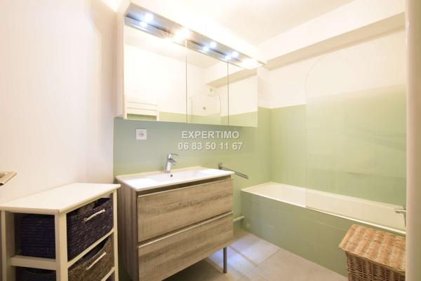 Voiron (38500) APPARTEMENT T3 RENOVE + GRANDE TERRASSE+GARAGE+PROCHE GARE