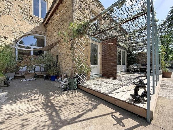 DUPLEX DE 181 M² AVEC PARC ARBORE DE 9588 M²