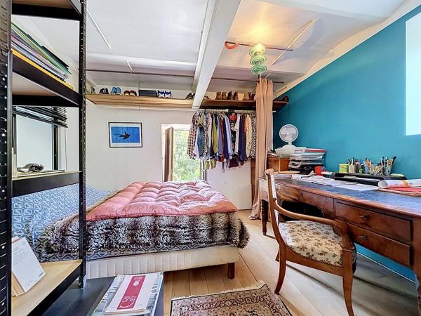 DUPLEX DE 181 M² AVEC PARC ARBORE DE 9588 M²