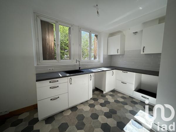 Maison 5 pièces de 95 m² à Angoulême (16000)