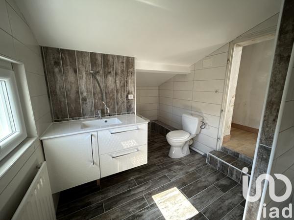 Maison 5 pièces de 95 m² à Angoulême (16000)