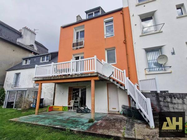 EXCLUSIVITÉ - RIVE DROITE - MAISON DES ANNÉES 30 - 4 CHAMBRES - TRÈS BELLE VUE MER - PETIT JARDINET - RARE