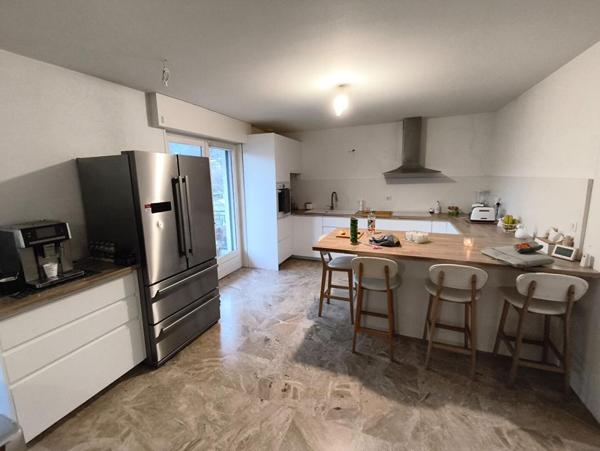 THYEZ  Belle opportunité patrimoniale  Maison avec 1 154 m² de terrain