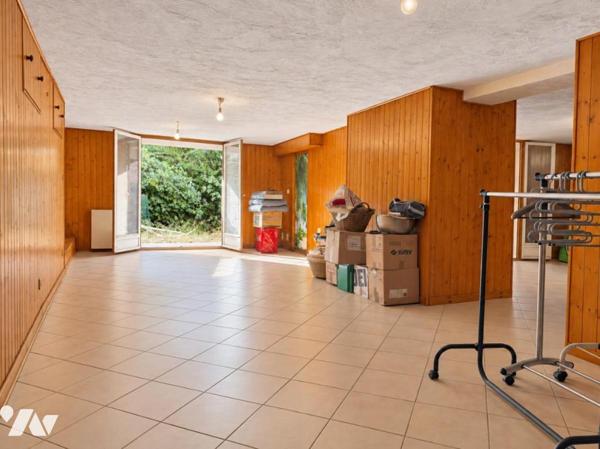 Cagnes-sur-Mer – Maison d’environ 148 m² avec terrasse, jardin et vaste rez-de-jardin