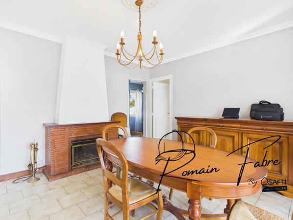 Maison plain pied de 4 chambres avec grand jardin et dépendances.