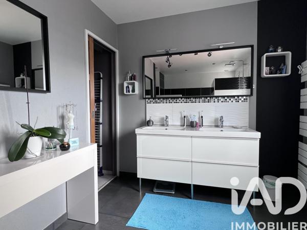 Maison à vendre 5 pièces 164 m² La Londe-les-Maures