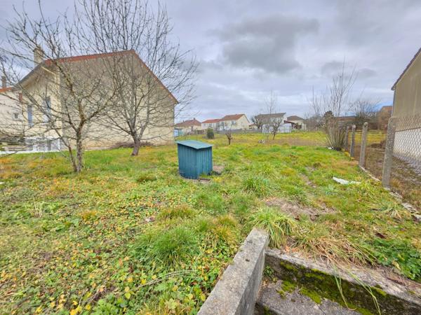 EN EXCLUSIVITE JOLIE TERRAIN DE 583 M² AVEC CU OPERATIONNEL POSITIF DANS QUARTIER RESIDENTIEL