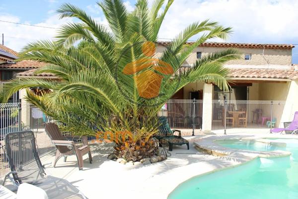 Vente                                                      Maison
                        
                     5 pièces                      197 m2                     à Vallon-Pont-d'Arc