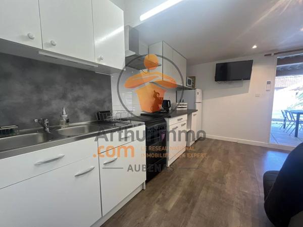 Vente                                                      Maison
                        
                     5 pièces                      197 m2                     à Vallon-Pont-d'Arc