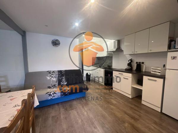Vente                                                      Maison
                        
                     5 pièces                      197 m2                     à Vallon-Pont-d'Arc