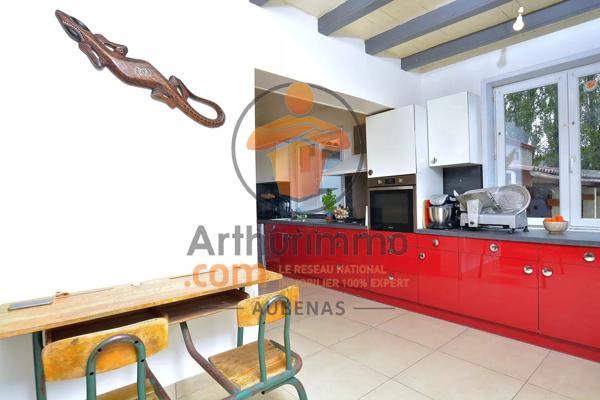Vente                                                      Maison
                        
                     5 pièces                      197 m2                     à Vallon-Pont-d'Arc