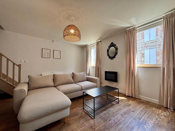 AGEN - Magnifique duplex de type 3 bis entièrement meublé