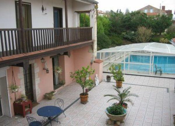 Maison à vendre    7 pièces •  Roquefort