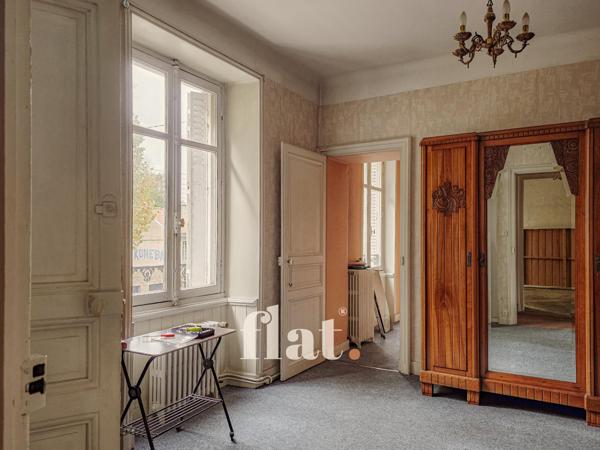 MAISON BD DE DOULON / 4 CHAMBRES / 151 m2 / STATIONNEMENT / JARDIN