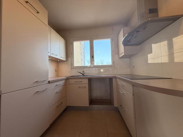 Appartement Cergy 4 pièce(s) 78.85 m2 227 000 € ** - Référence 111187
