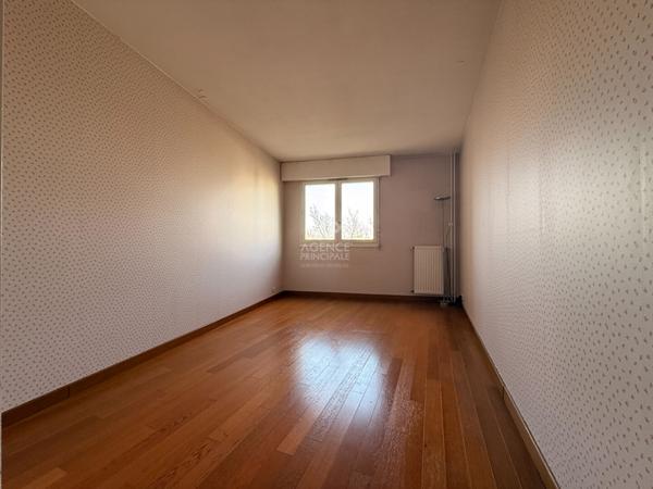 Appartement Cergy 4 pièce(s) 78.85 m2 227 000 € ** - Référence 111187