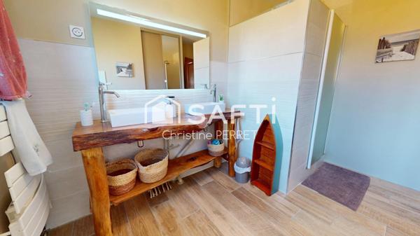 Maison de plain pied avec terrain piscinable