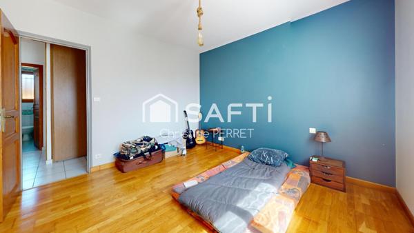 Maison de plain pied avec terrain piscinable