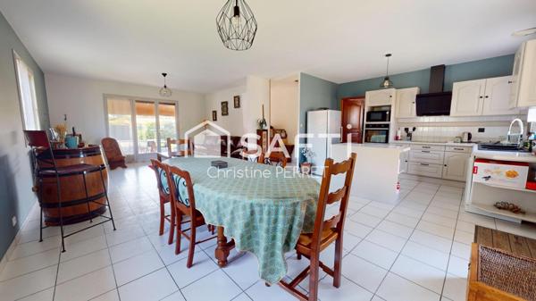 Maison de plain pied avec terrain piscinable