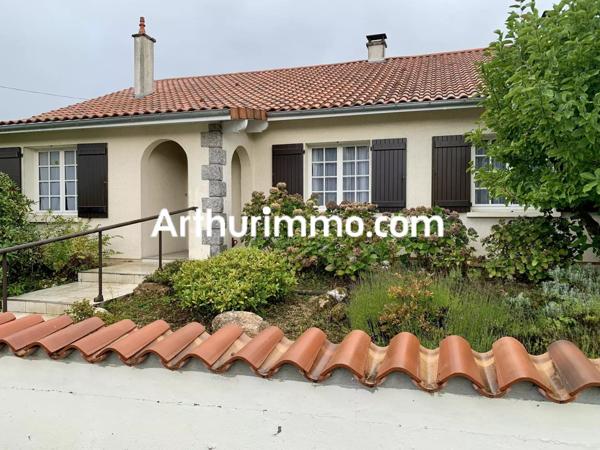 Vente Maison 9 pièces 195 m2 à Mauléon