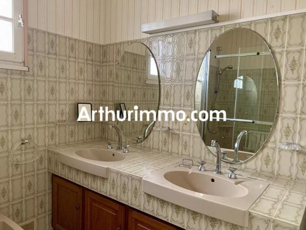 Vente Maison 9 pièces 195 m2 à Mauléon