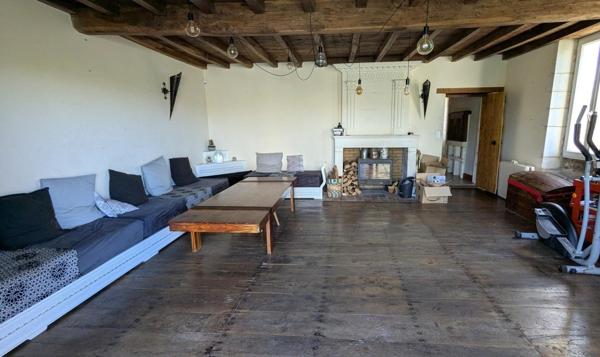 Authentique Corps de Ferme à l’Est de Barbezieux