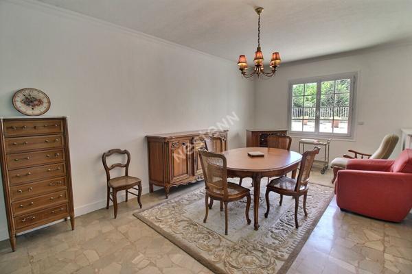 Maison secteur EPERNON de 4 chambres sur grand terrain