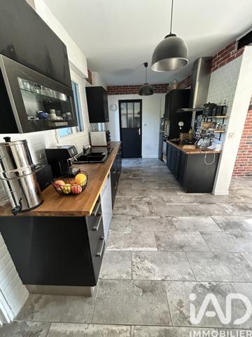 Maison à vendre 9 pièces 213 m² Aubagne
